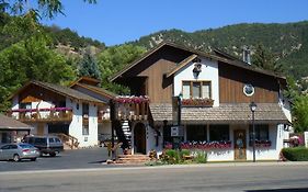 Starlight Lodge